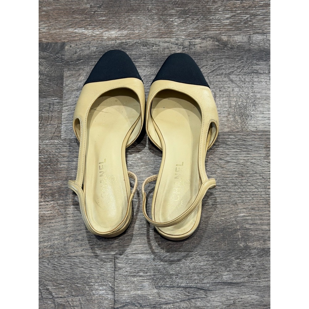 Chanel Beige Leather Black Cap Toe Slingback Flats CC Logo Made in Italy - Picture 4 of 13